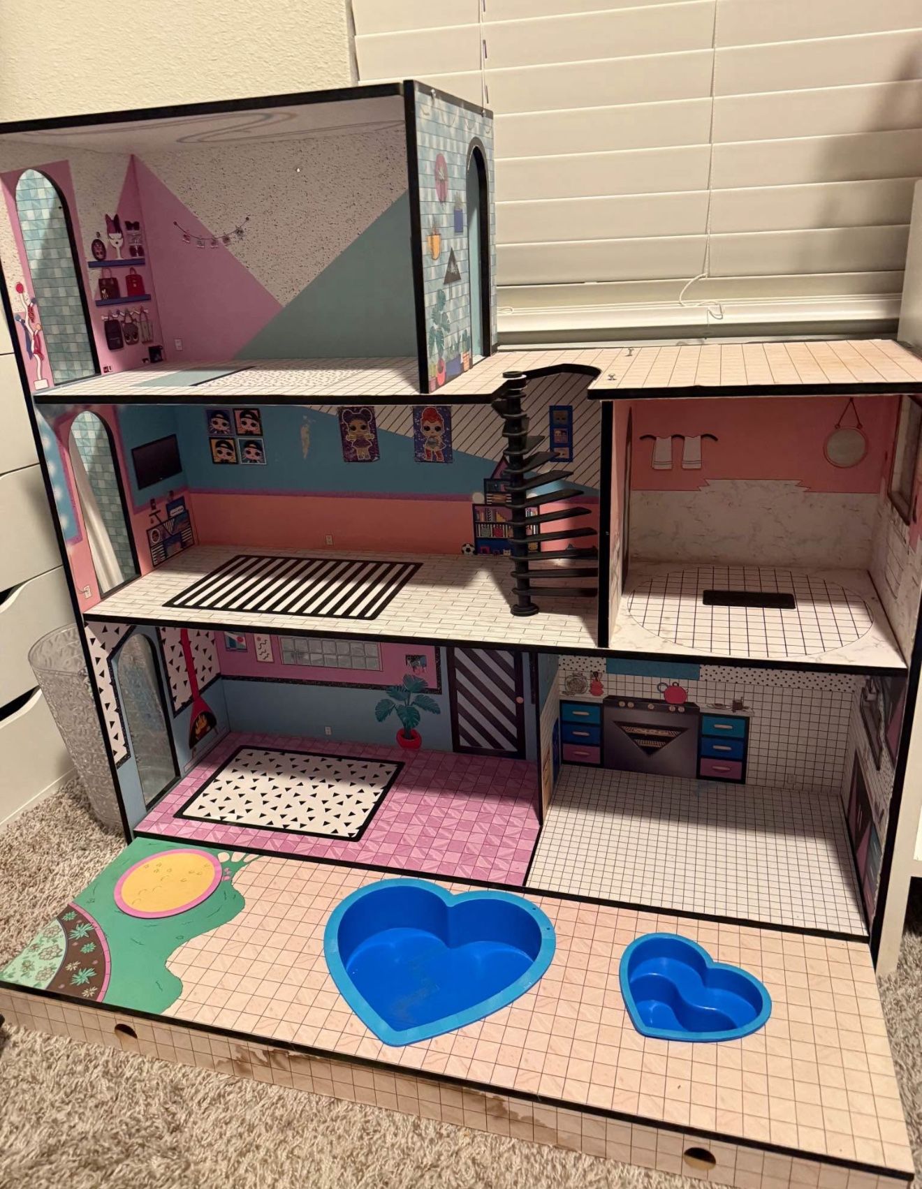BIg Doll House