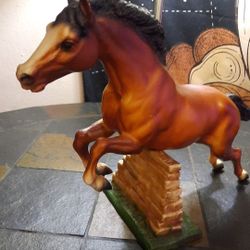 VINTAGE BREYER JUMPING BAY MODEL HORSE 300 stone WALL  jump stand  