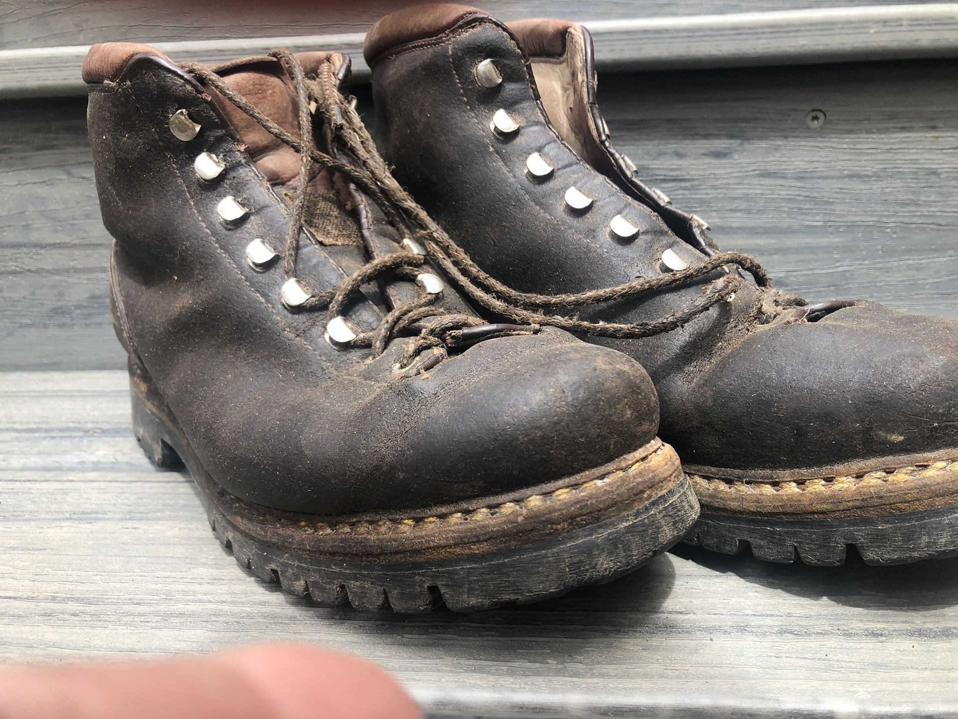 HIKING BOOTS ITALY and BACKPACK