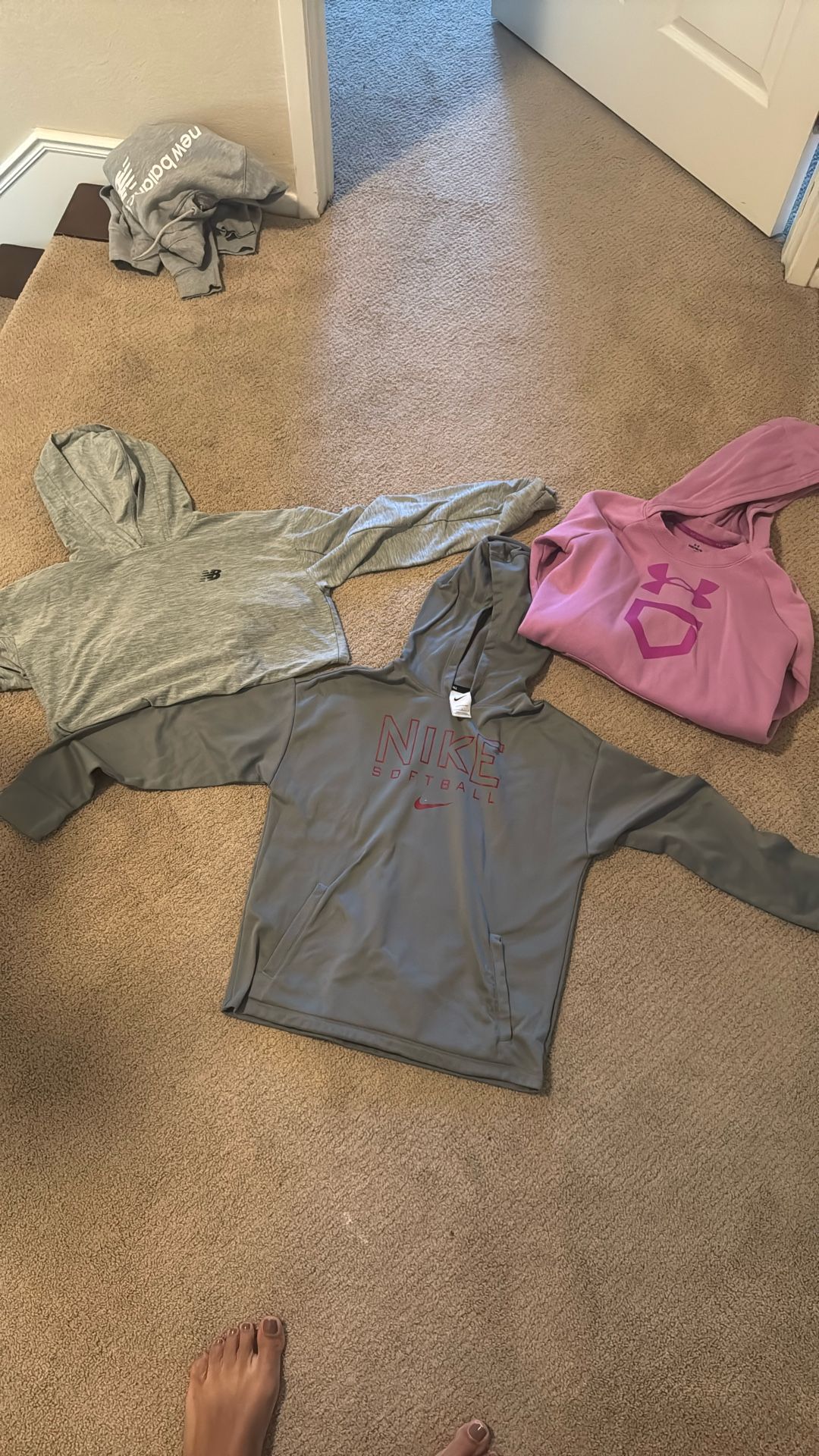 Girls sweatshirts 