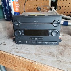 Ford Edge Stock Radio 