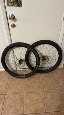 Mountain Bike Wheel Set (27.5”)