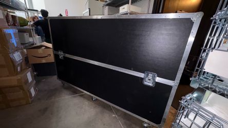LARGE ROAD CASE