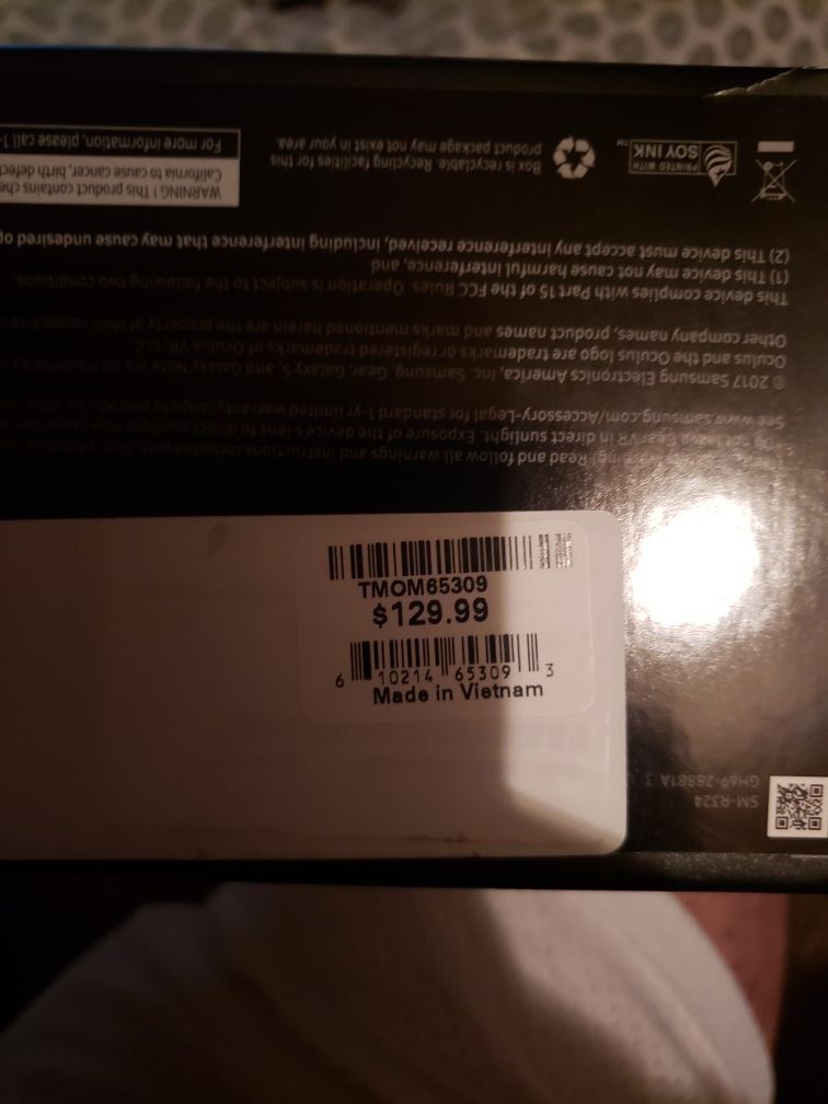 New gear vr goggles with remote