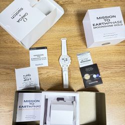 OMEGA x Swatch MoonSwatch MISSION TO EARTHPHASE - Moonshine Gold Snoopy Edition