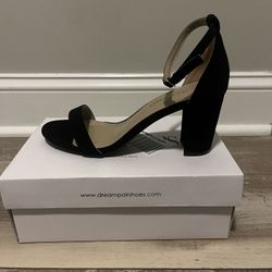 Black Chunk Heels 