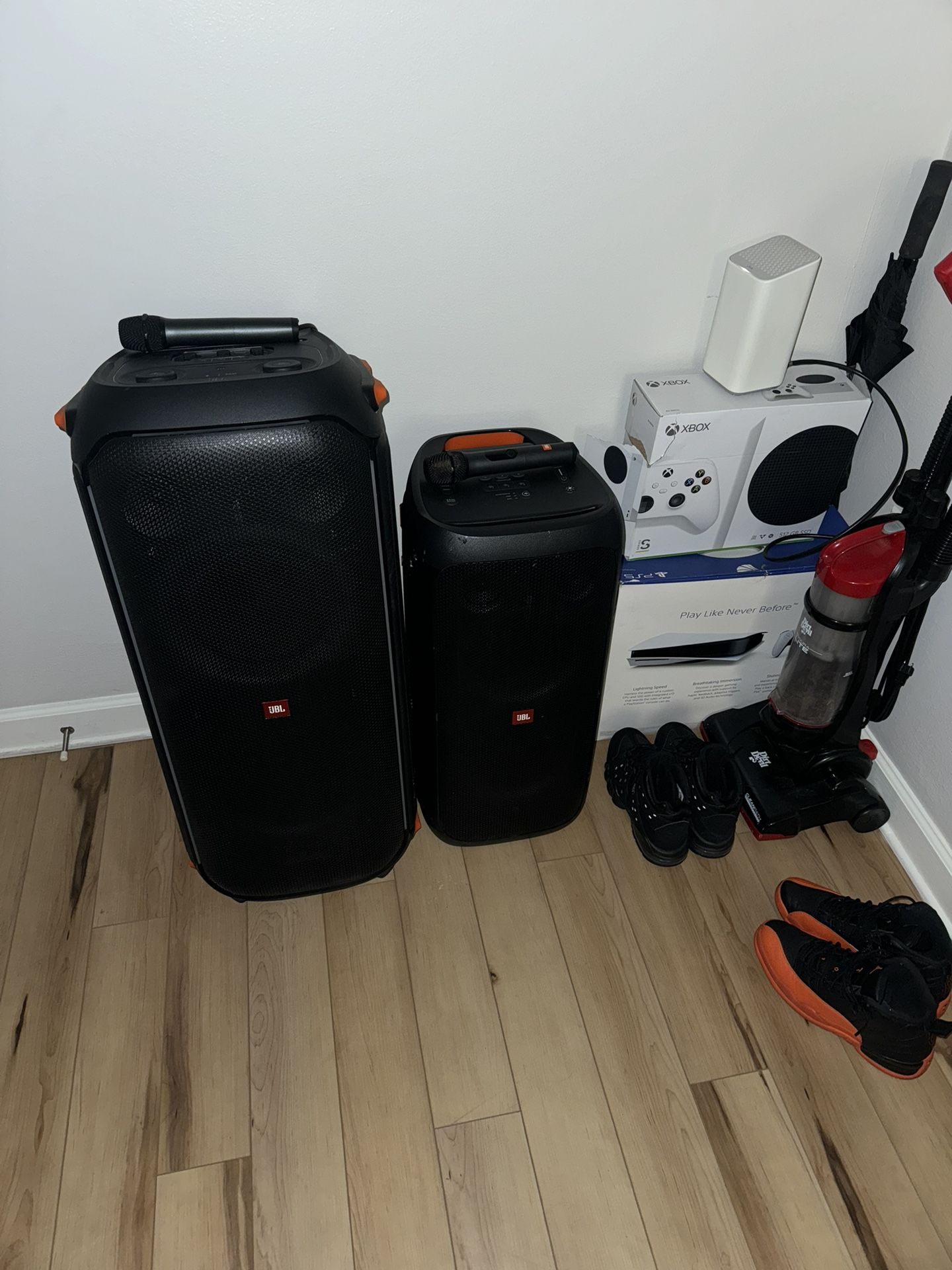 Jbl 710
