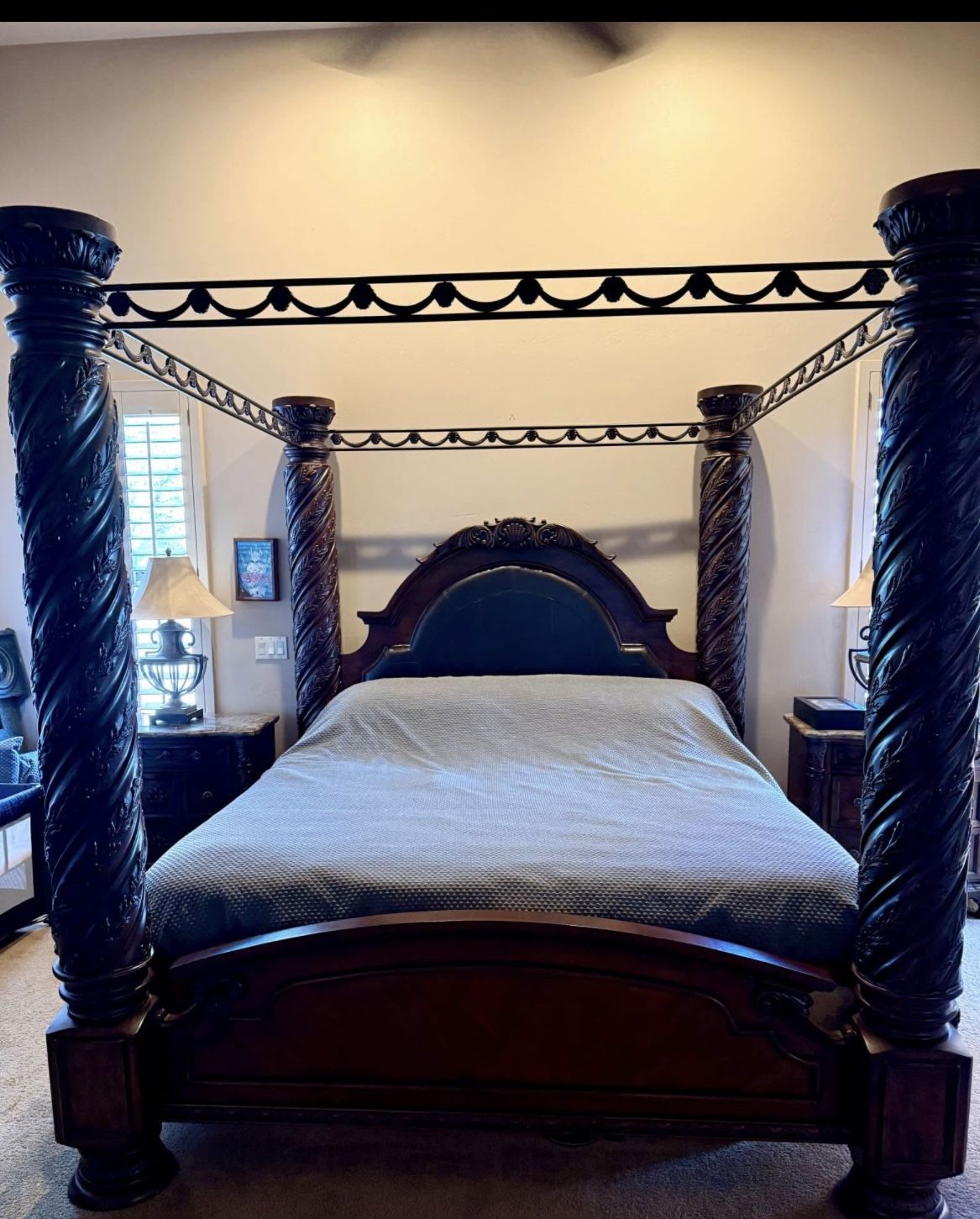 Canopy Bed Frame 