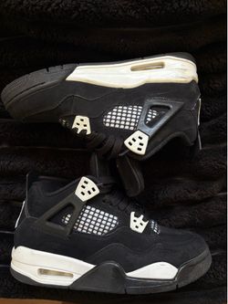 Jordan 4s