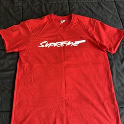 Supreme Tee