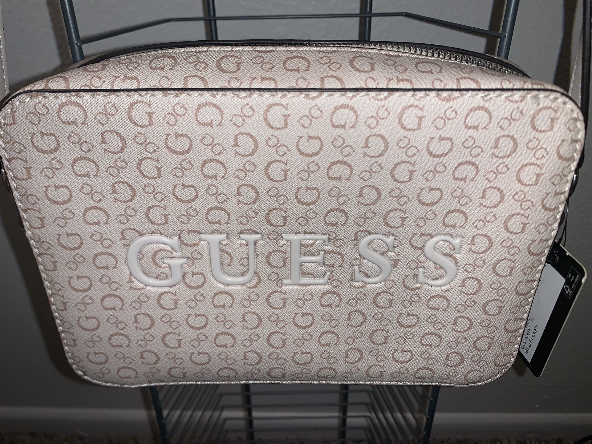Guess Purse 👜