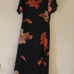 Women’s Dresses  Petite Size 8 Through 10