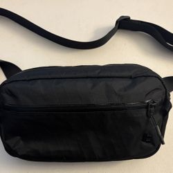 tomtoc Aviator-T35 X-Pac Sling Bag - 3.5L Black