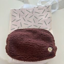 Lululemon Everywhere Belt Bag Fleece Brown