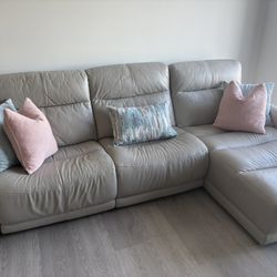 Reclyner leather sofa