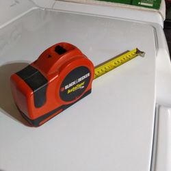 Black & Decker AutoTape 25' Tape Measure