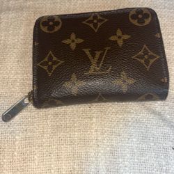Louis Vuitton Zip Wallet 