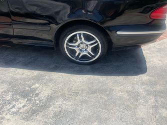 2000 Mercedes-Benz CLK-Class