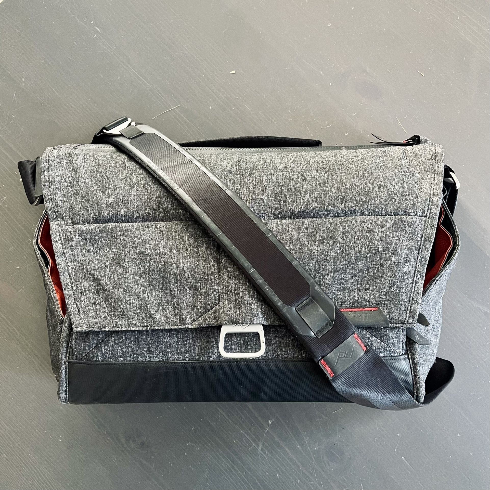 Peak Design Everyday Camera Messenger Bag