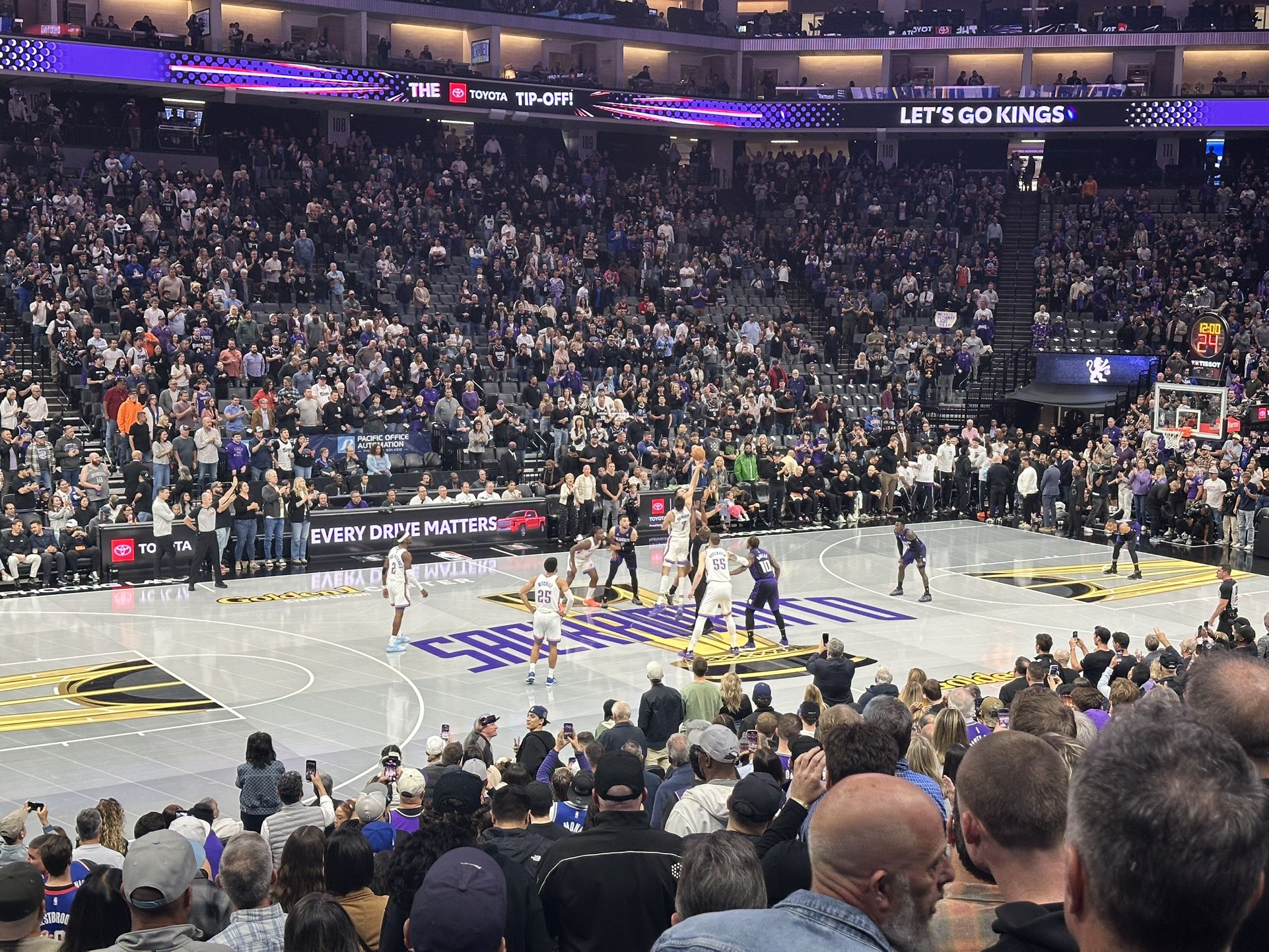 Kings Vs Hawks 11/12