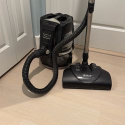 Ritello R2 Power Brush vacuum Renaissance Edition