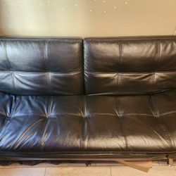 Black Futon 