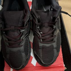 Nike V5 Size 8,5