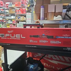 Milwaukee
M12 FUEL One-Key 12-Volt Lithium-Ion Brushless Cordless 1/2 in. Digital Torque Wrench (Tool-Only)