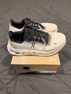 On Running Cloudtec Sneakers Size 8 Mens