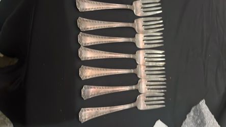 Set of 7 Silver-Tone Dinner Forks