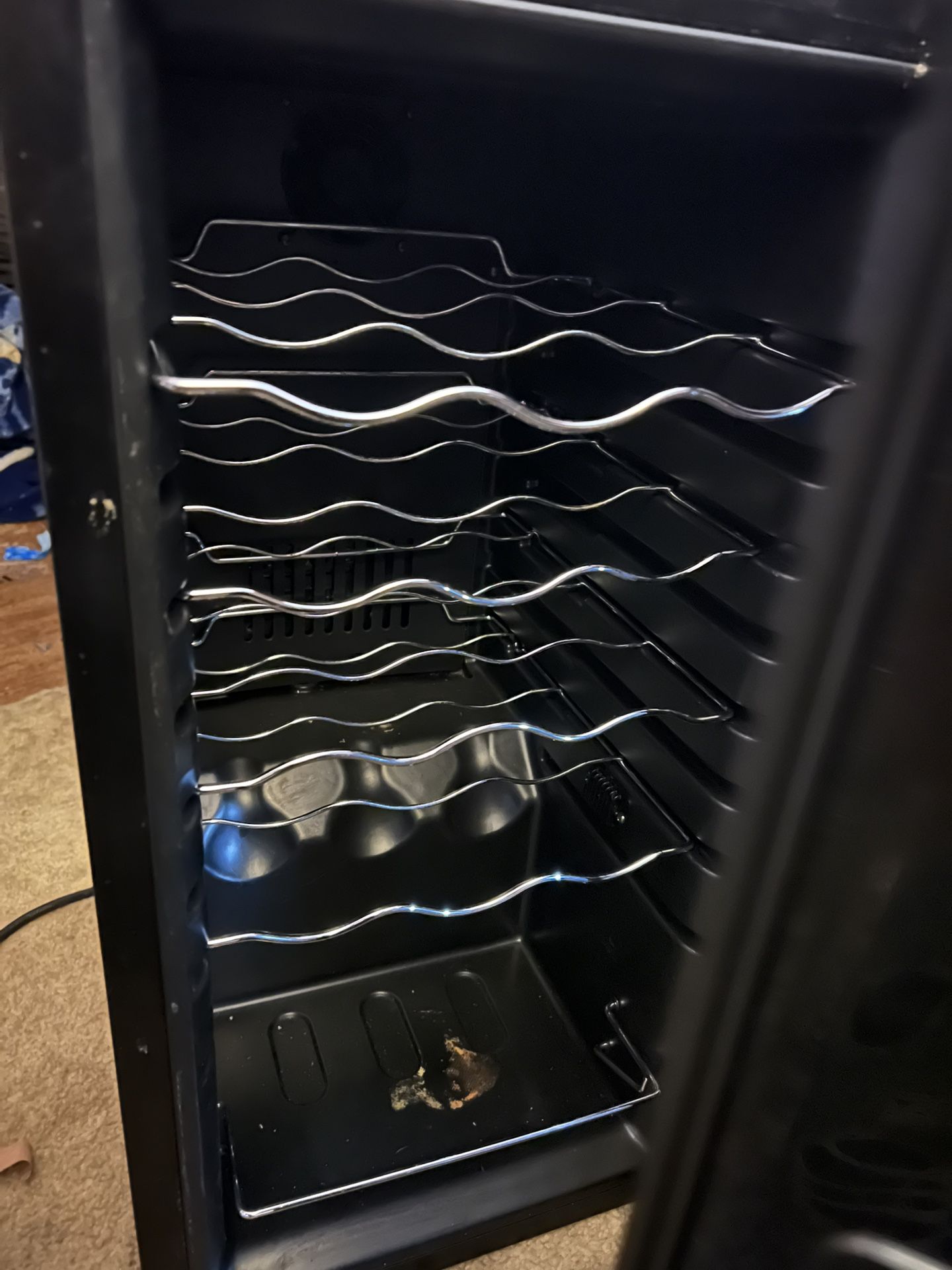 Mini Fridge / Wine Fridge