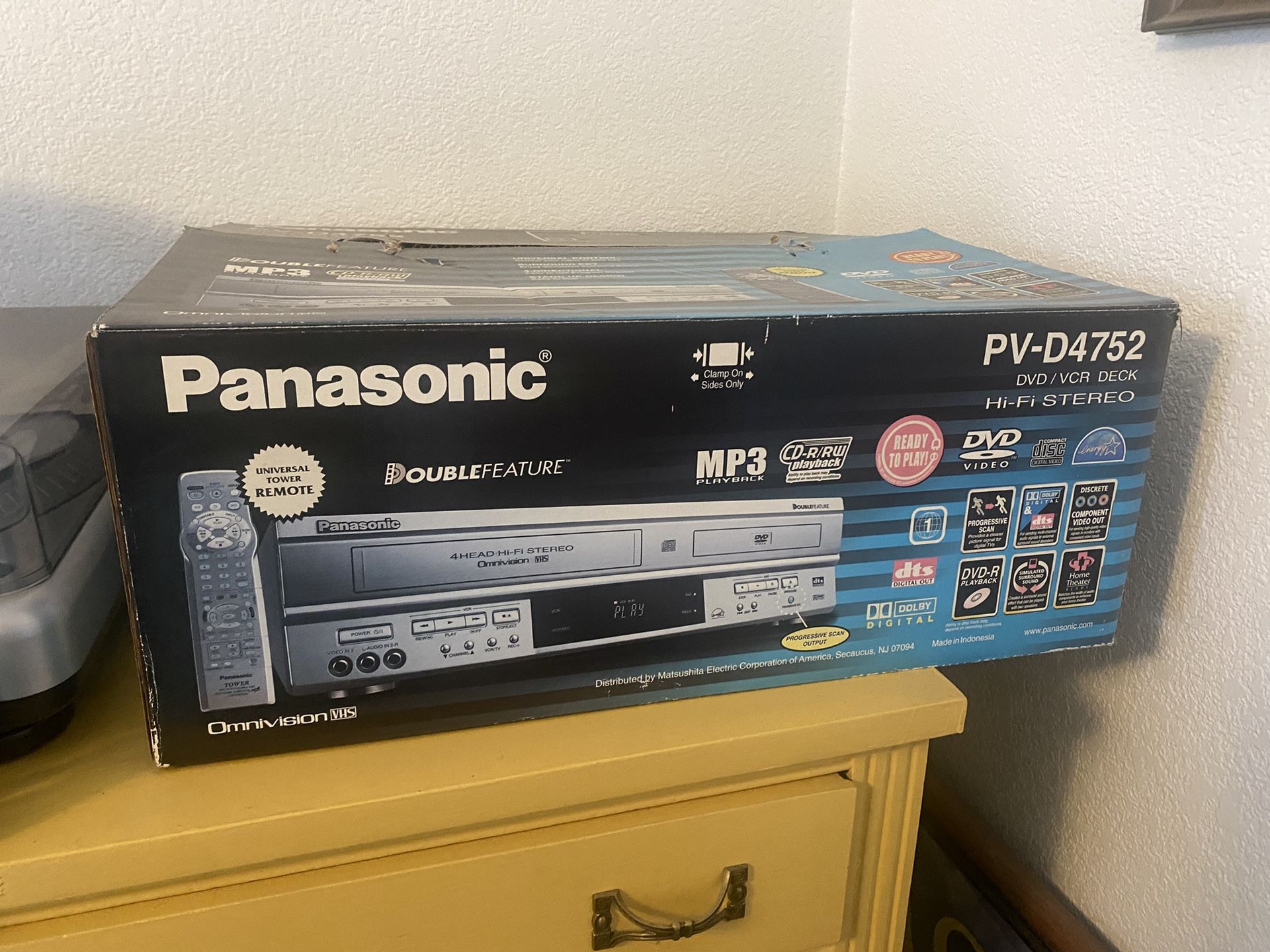 Panasonic VCR DVD Double Feature