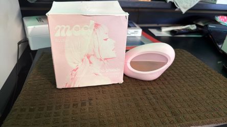 Ariana Grande Mod Blush