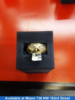 Men's Ring - Yellow Gold 10k (.417) 3 grams Size 8.5