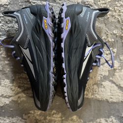 Altra Women’s Olympus 5