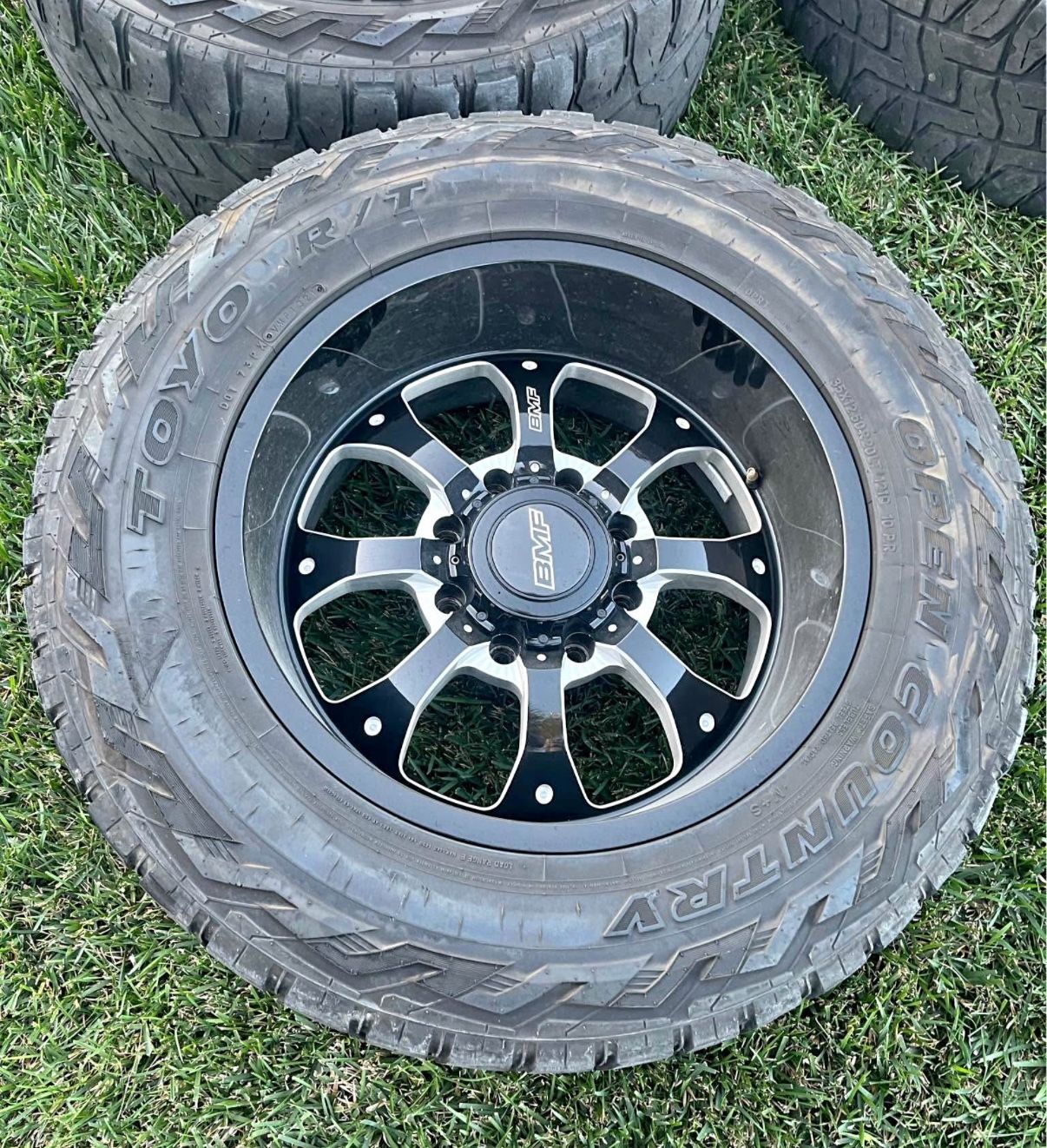 GMC Chevy 8x180 Wheels 20x10 for Sale in Rialto, CA - OfferUp