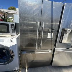 Fisher&paykel Stainless Steel Refrigerator 