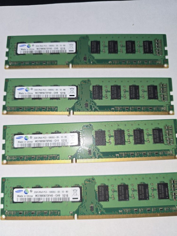Computer Parts Set For Sale