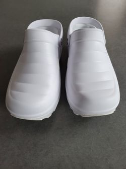Nursing Shoes By Anywear - Mens Size 10 - Open To Offers!