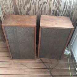 Vintage stereo Speakers work Great 