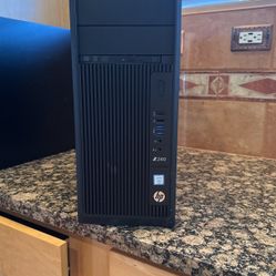 HP Z240 Intel i5 Desktop w/DVD 