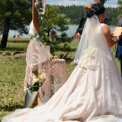 Size 10 Wedding Dress $75