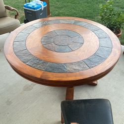Round Dining Table 