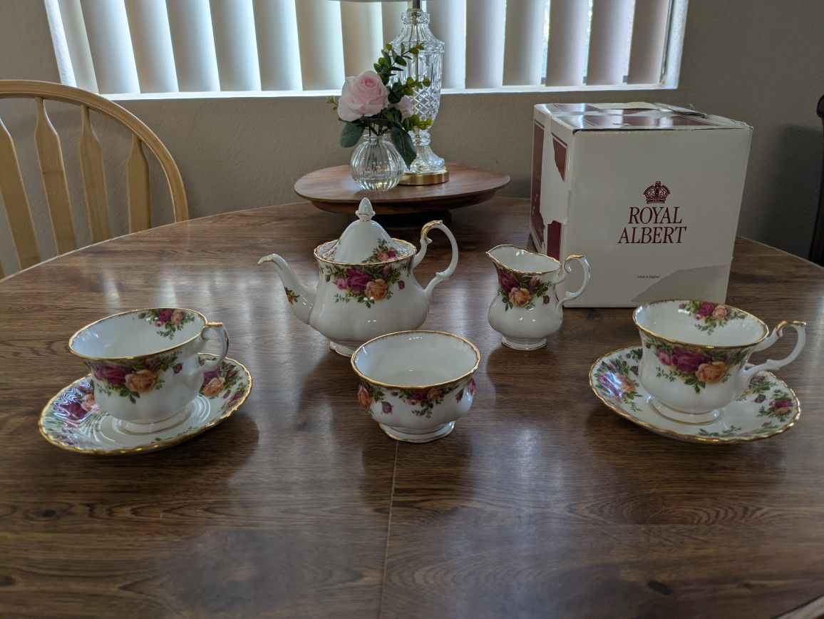 Royal Albert Bone China 1962