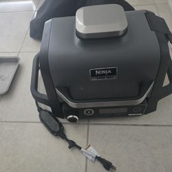 7-in-1 Ninja Grill With Smoker 