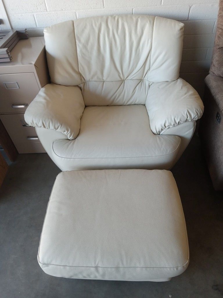 Oversized Chair With Ottoman