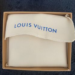 LV WALLET 