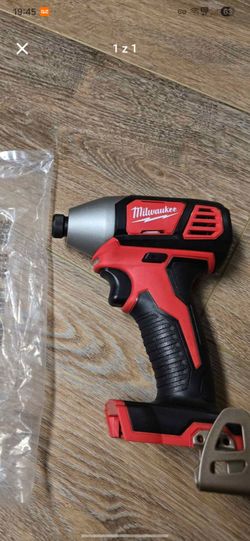 Milwaukee Hex Impact Driver M18 Cordless 1/4 in.