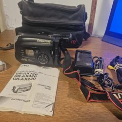 JVC GR-AX720U Camcorder Bundle, Tested And Working 100%