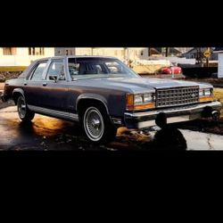 1984 Ford Ltd Crown Victoria